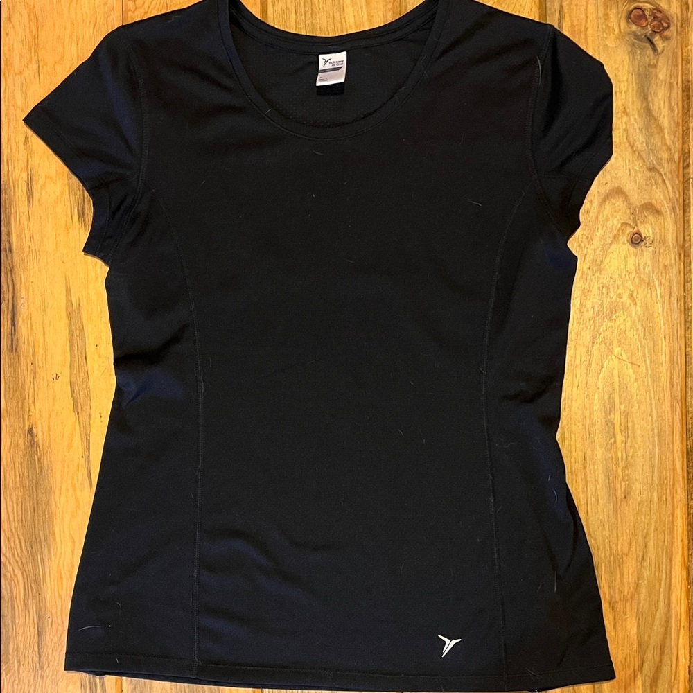 Old Navy Black Short-Sleeve Athletic Tee